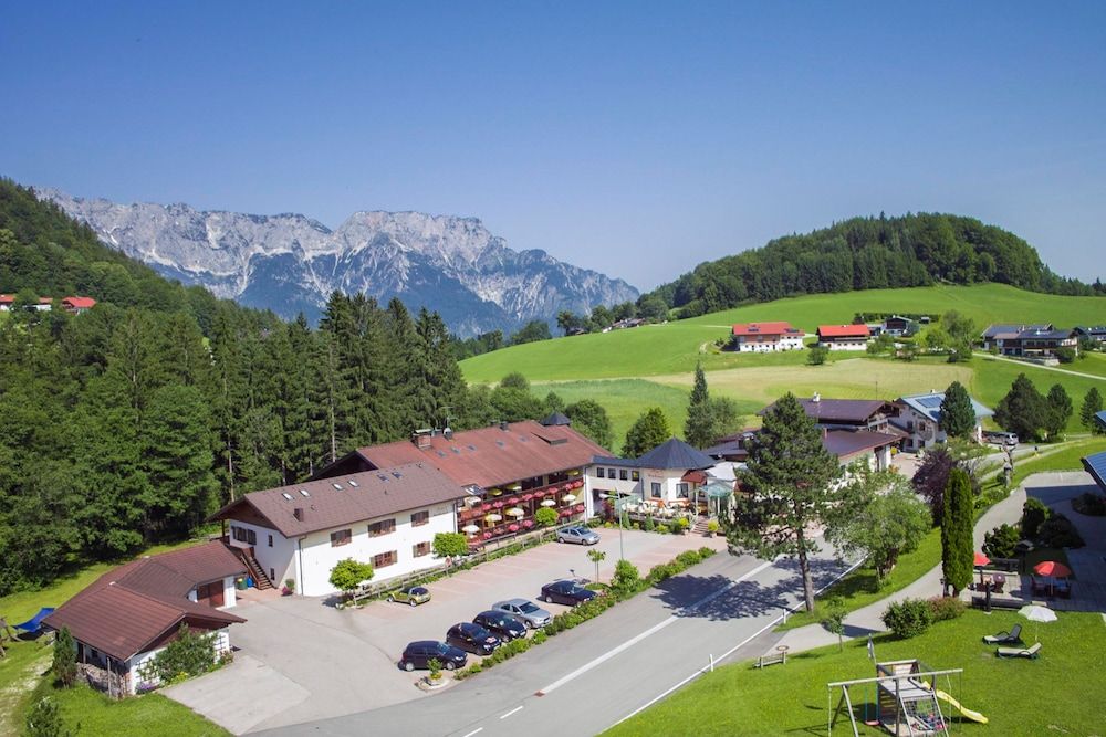 Hotel Neuhäusl Berchtesgaden 1