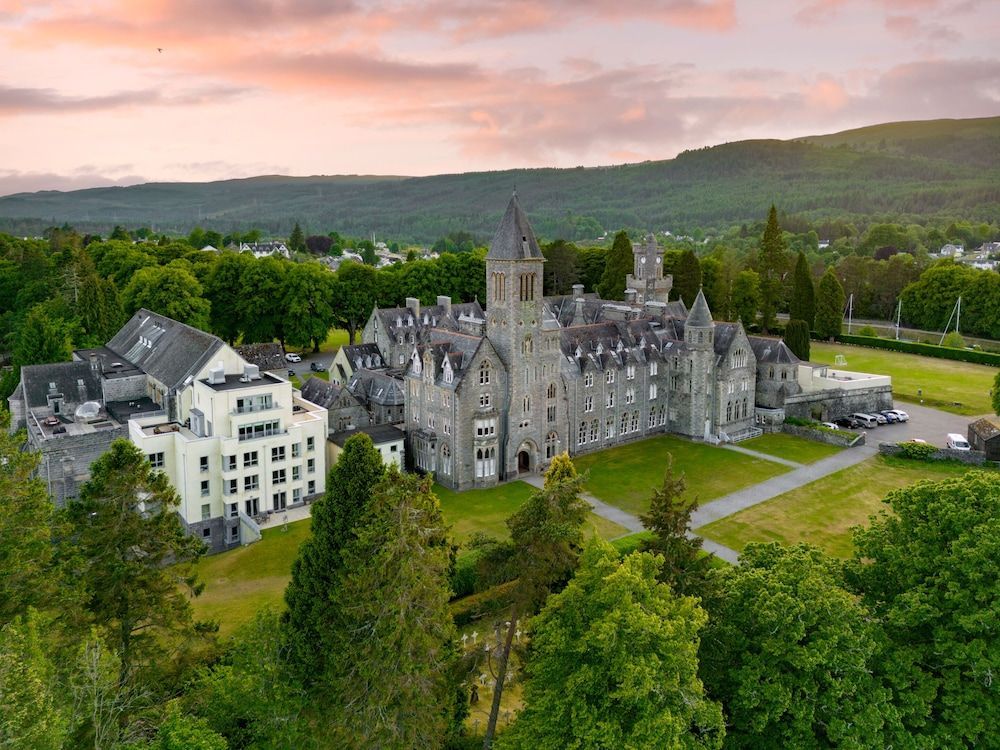 The Highland Club 1