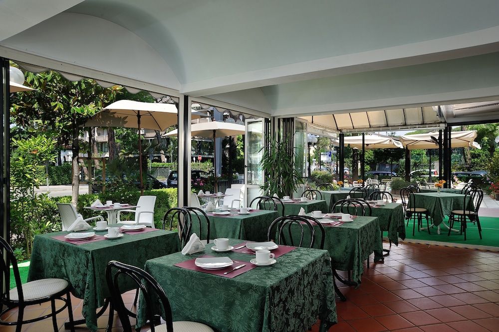 Hotel Suisse 2