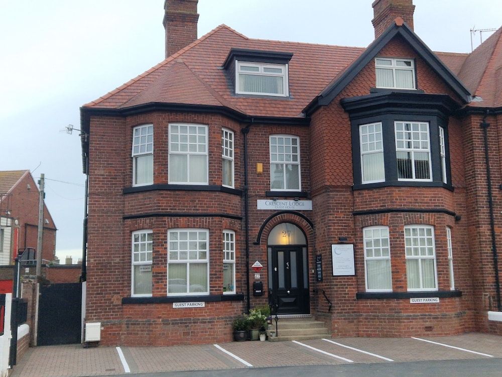 Crescent Lodge Guest House 1
