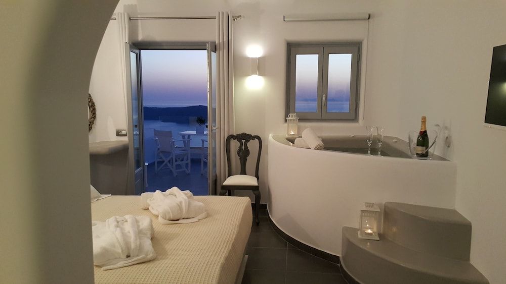 Unique Suites 1