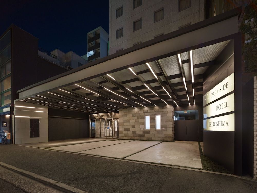 Hotel Park Side Hiroshima Peace Park 1