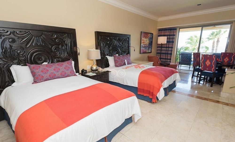 Pueblo Bonito Sunset Beach Cabo 2
