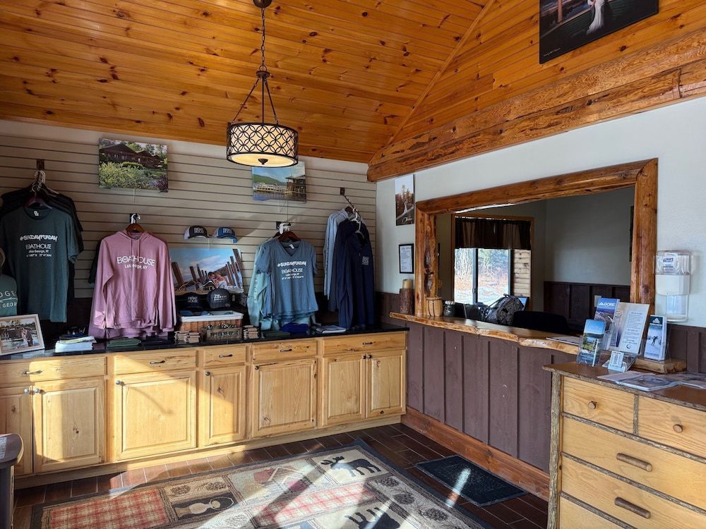 The Lodges at Cresthaven 2