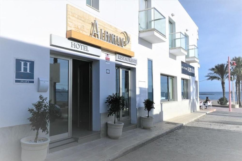 Hotel Alboran 1