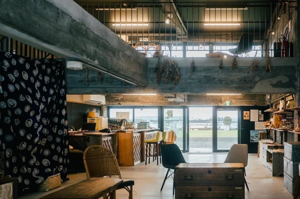 Re PORT HOTEL 2
