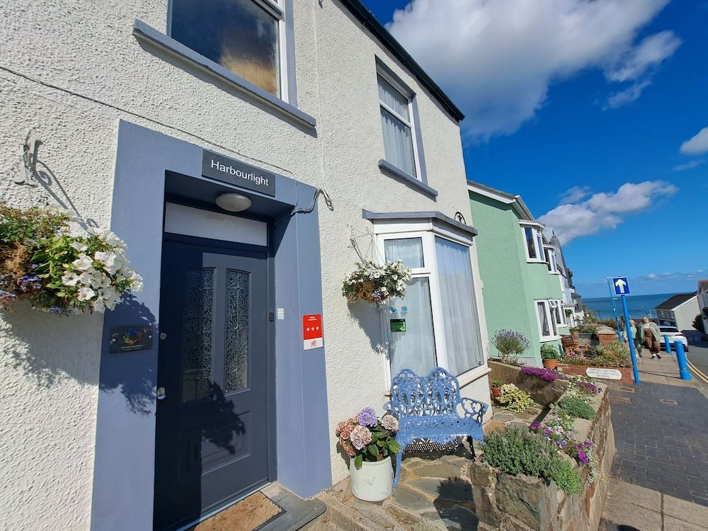 Harbourlight Guesthouse 1