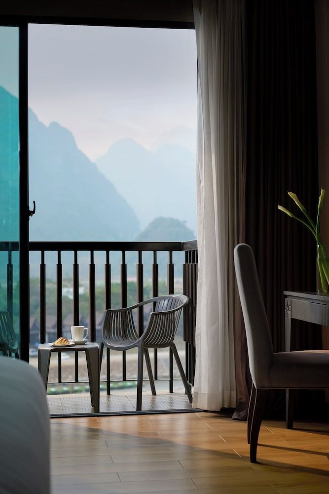 Amari Vang Vieng 2
