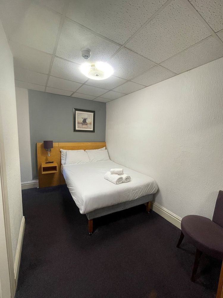 The Royal Alexandra Hotel by Compass Hospitality 1