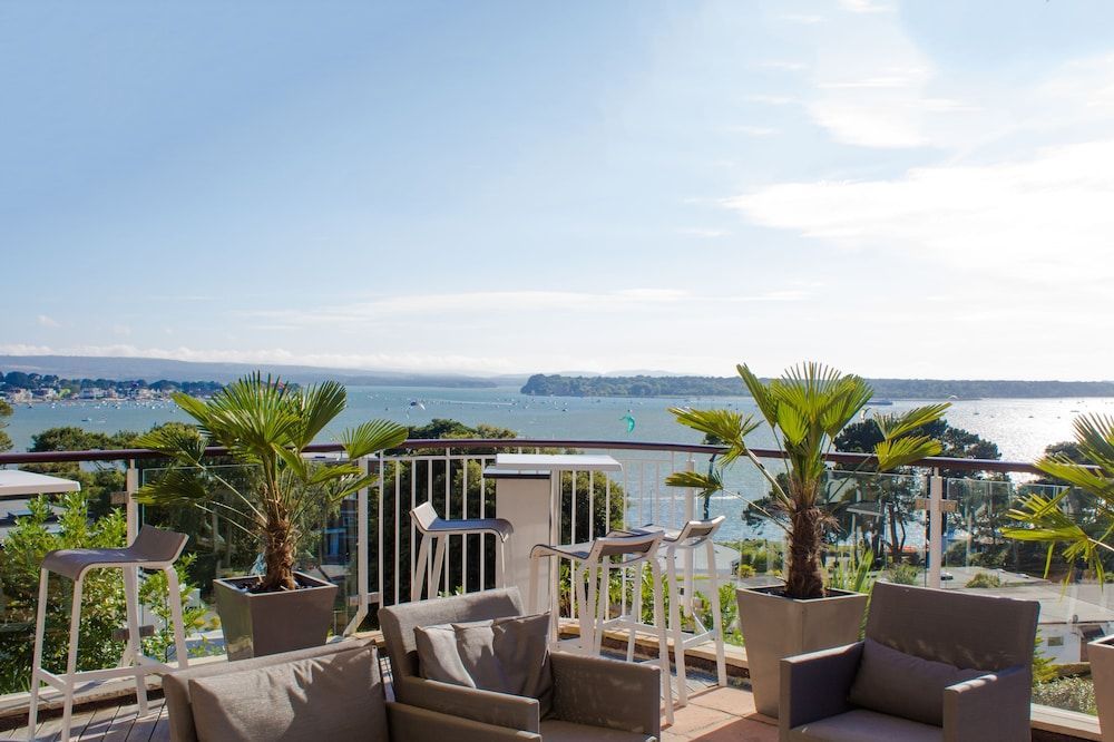 Harbour Heights Hotel 1