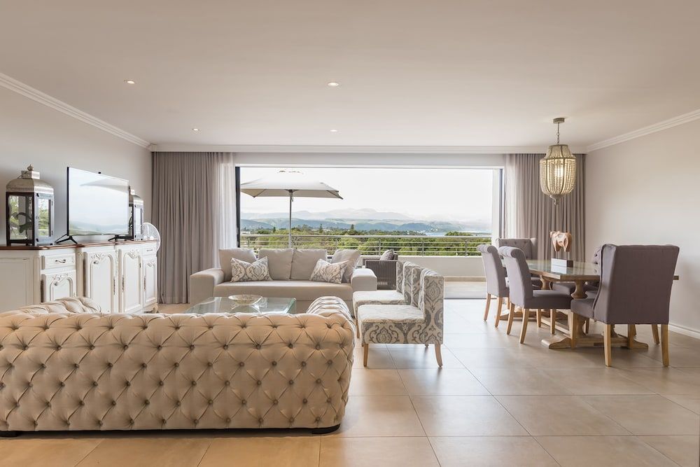 Sunrise Bay Self Catering 1