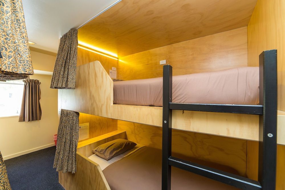 Tahuna Pod Hostel 2