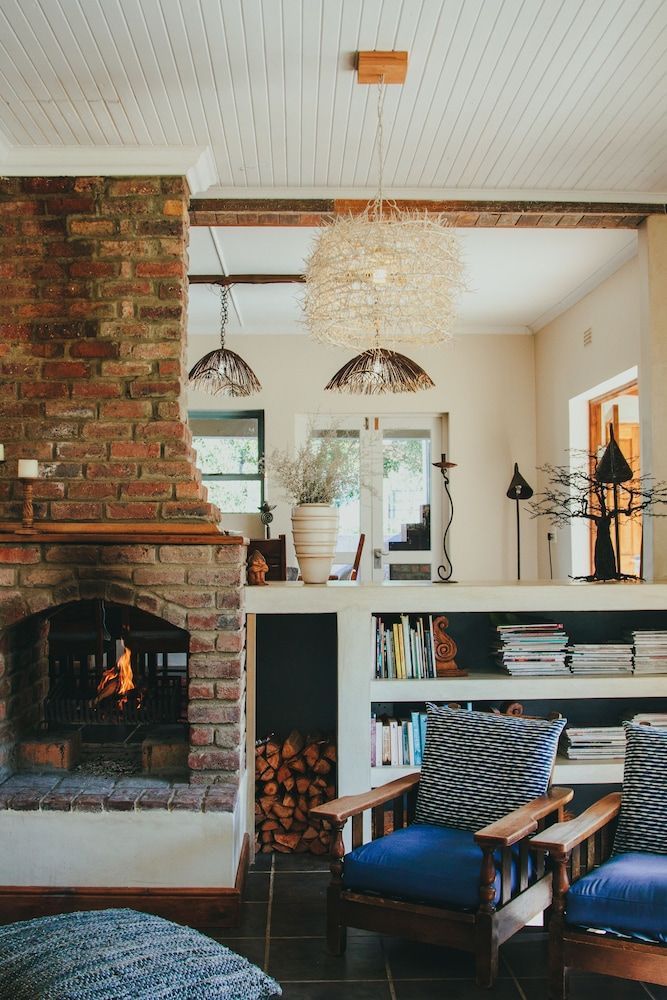 A Hilltop Country Retreat 2