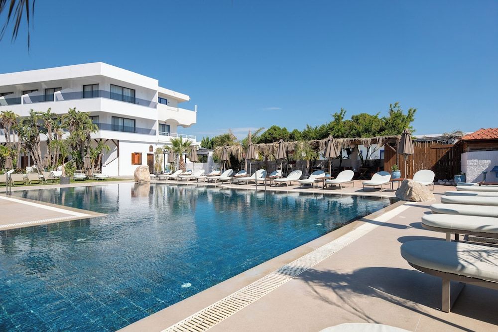 Aquarius Beach Hotel 1