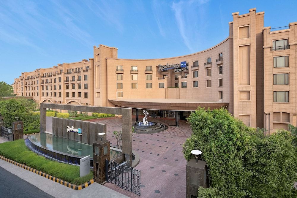 Radisson Blu Plaza Delhi Airport 1