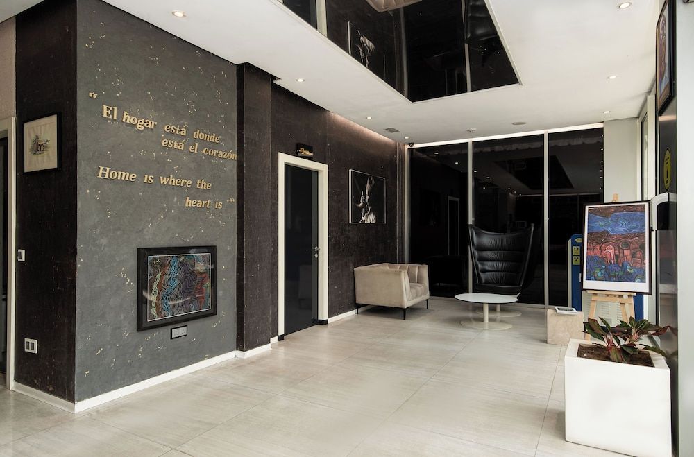 SV Chrome by AJ Boutique Hotel 2
