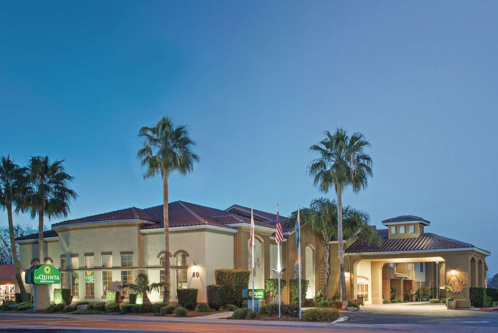 La Quinta by Wyndham Los Banos 1