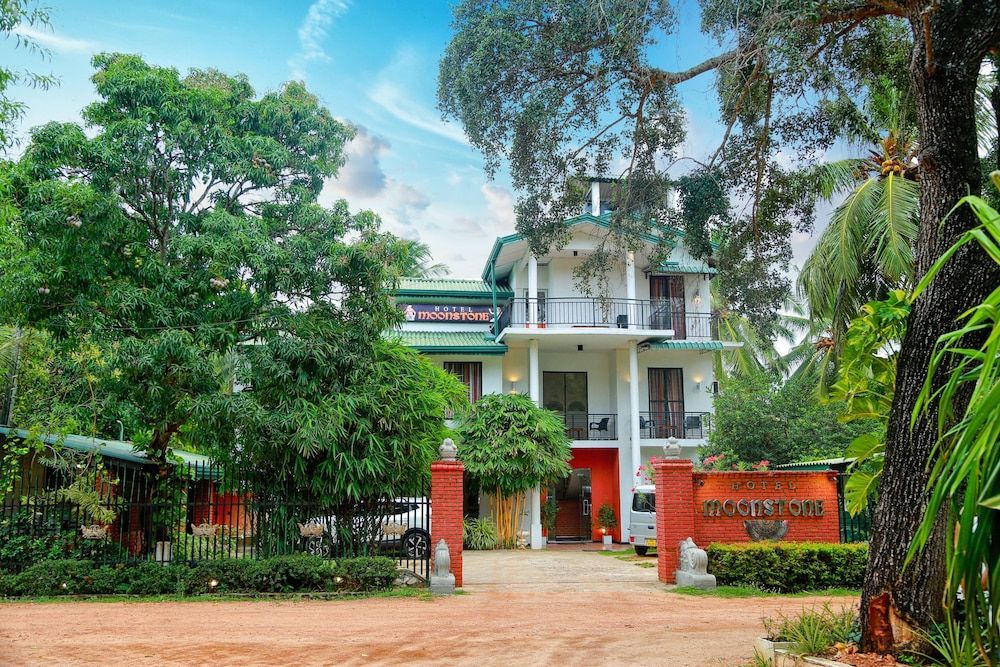 Hotel Moonstone 1
