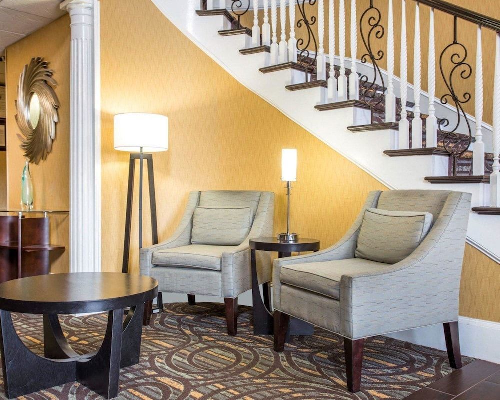 Comfort Inn & Suites at Stone Mountain 1