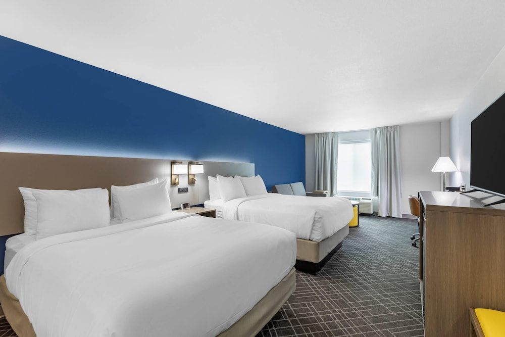 Comfort Inn & Suites Glenwood Springs On The River 1