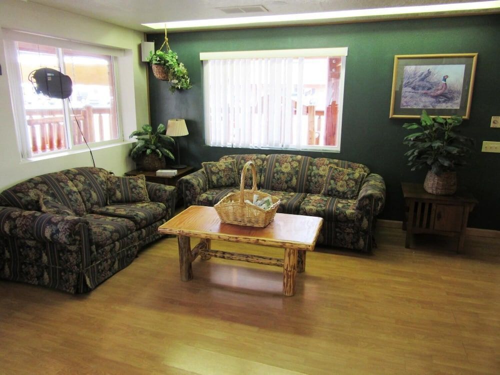 Yellowstone Country Inn 2