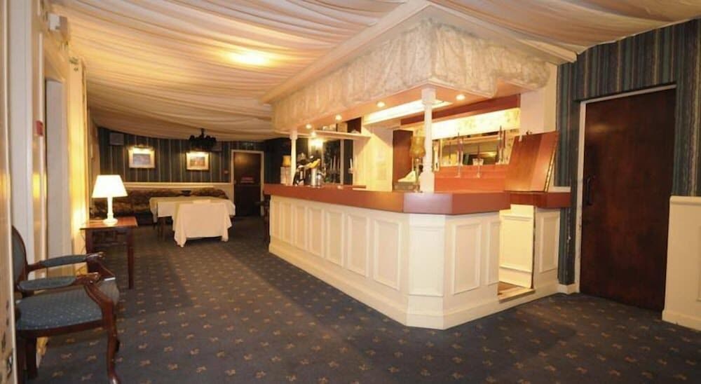 Ferrybridge Hotel 2