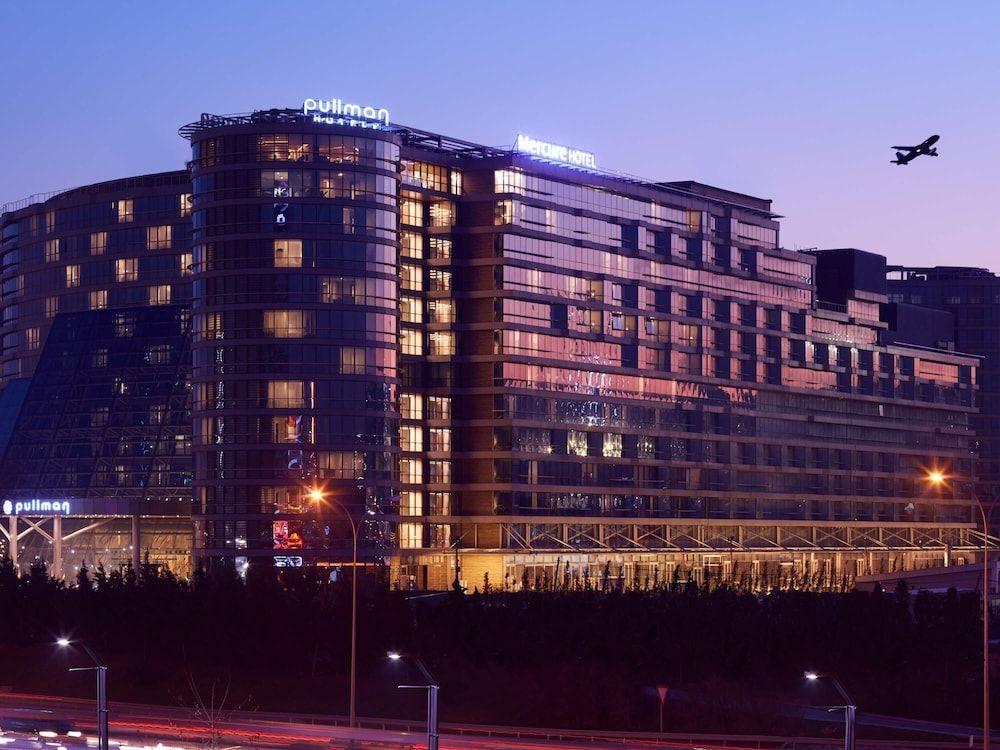 Mercure Istanbul West Hotel and Convention Center 1