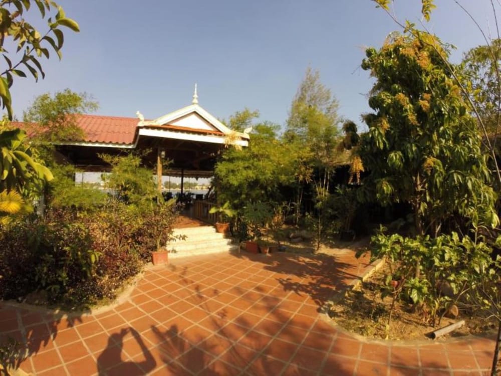 The River Lodge 2