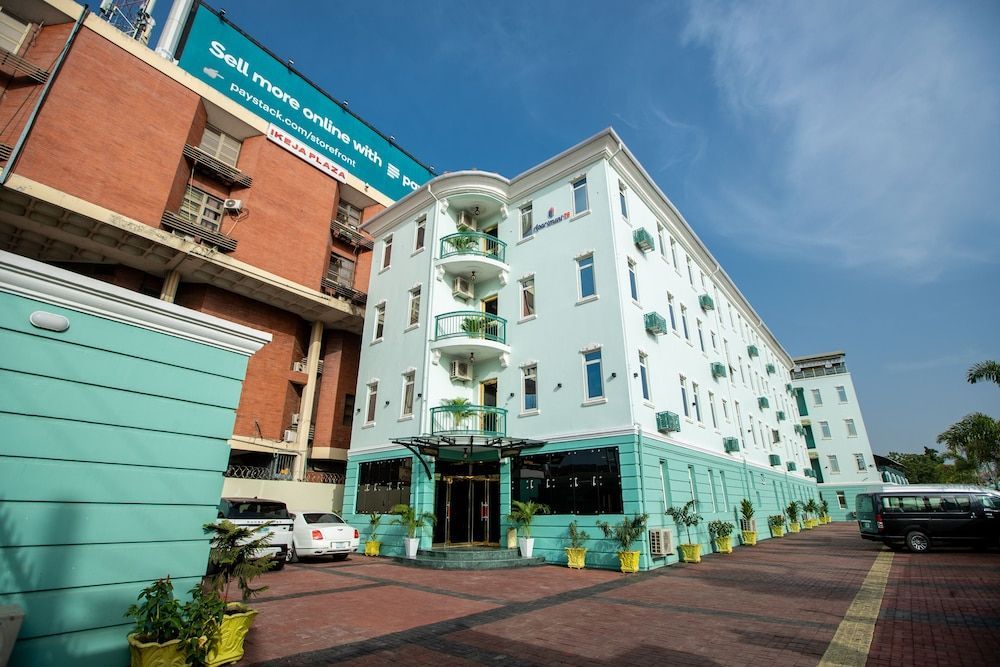 Providha Hotel & Suites 1