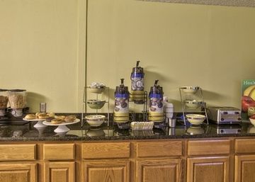 Executive Inn & Suites 1