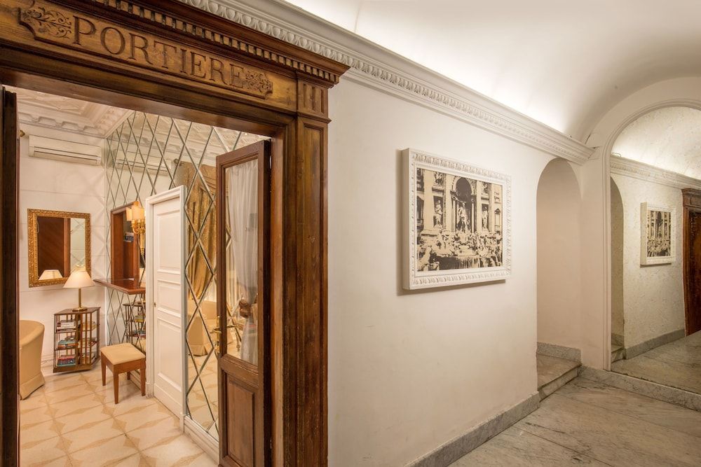 Suite Opera Rooms 2