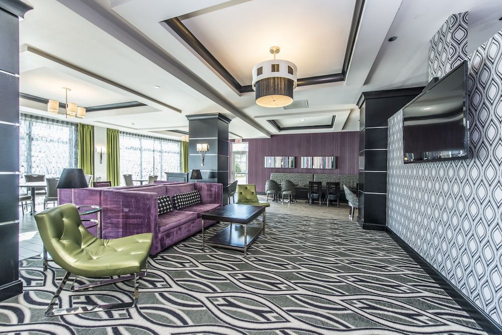 Holiday Inn Express & Suites CHARLESTON ARPT-CONV CTR AREA by IHG 1