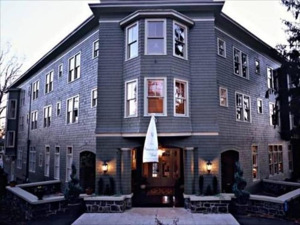 Princess Anne Boutique Hotel 1