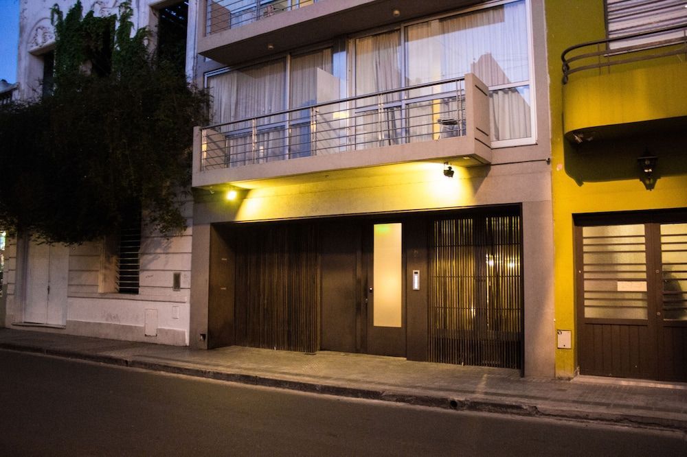 Lemon Suites 2