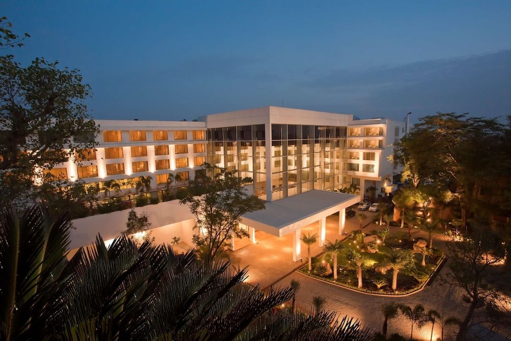 Radisson Blu Plaza Hotel Hyderabad Banjara Hills 1
