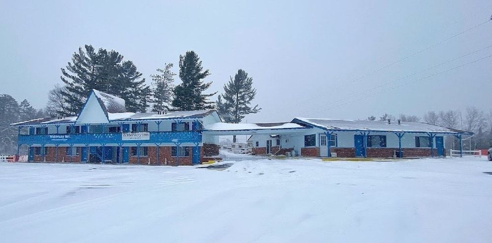 Waterway Inn 1
