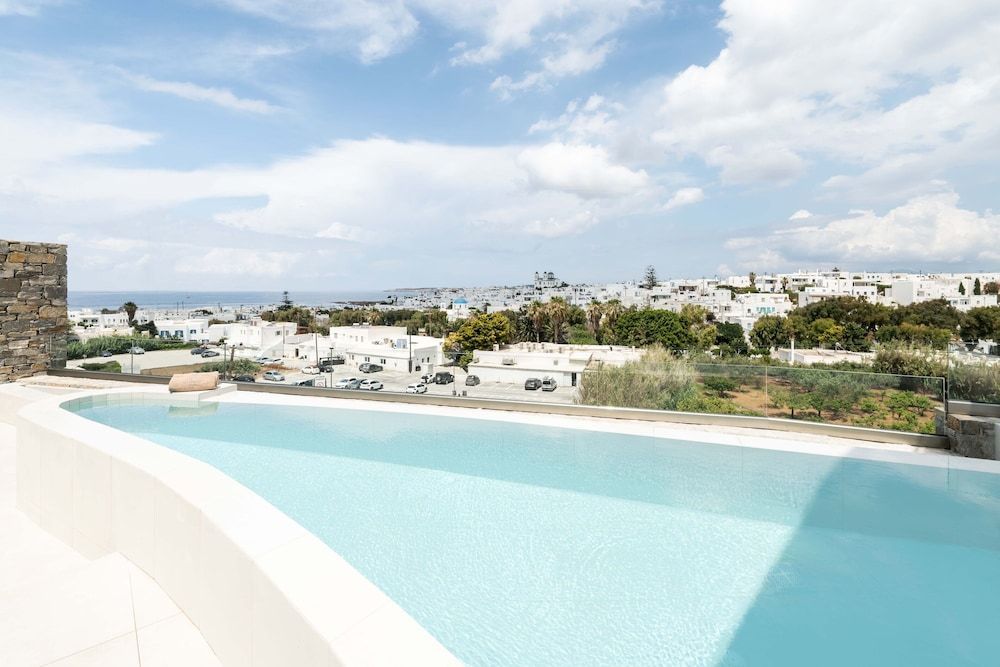 Aura Suites Paros 2