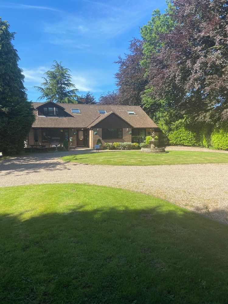 Barncroft Luxury Bed & Breakfast - Top Rated near Birmingham NEC & Airport 1