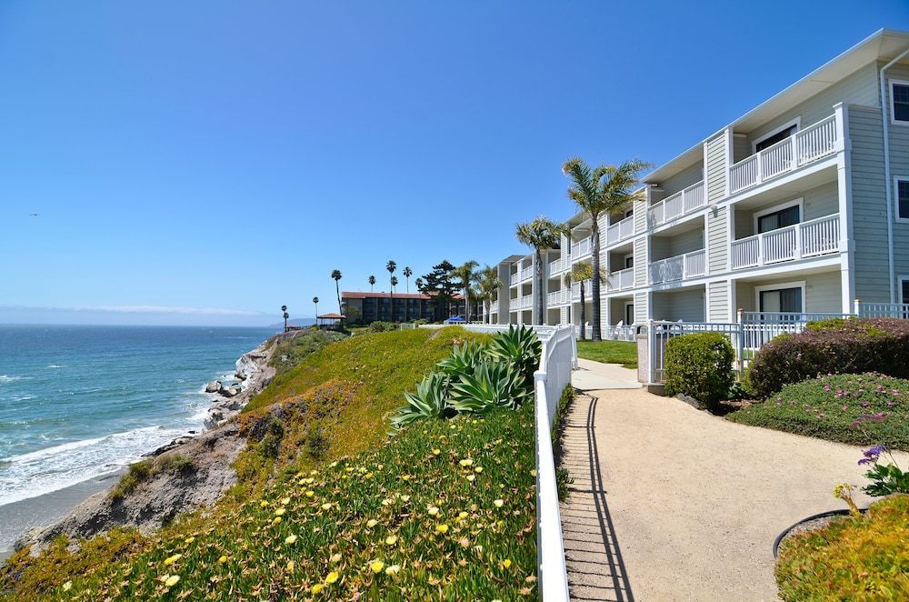 Pismo Lighthouse Suites 1