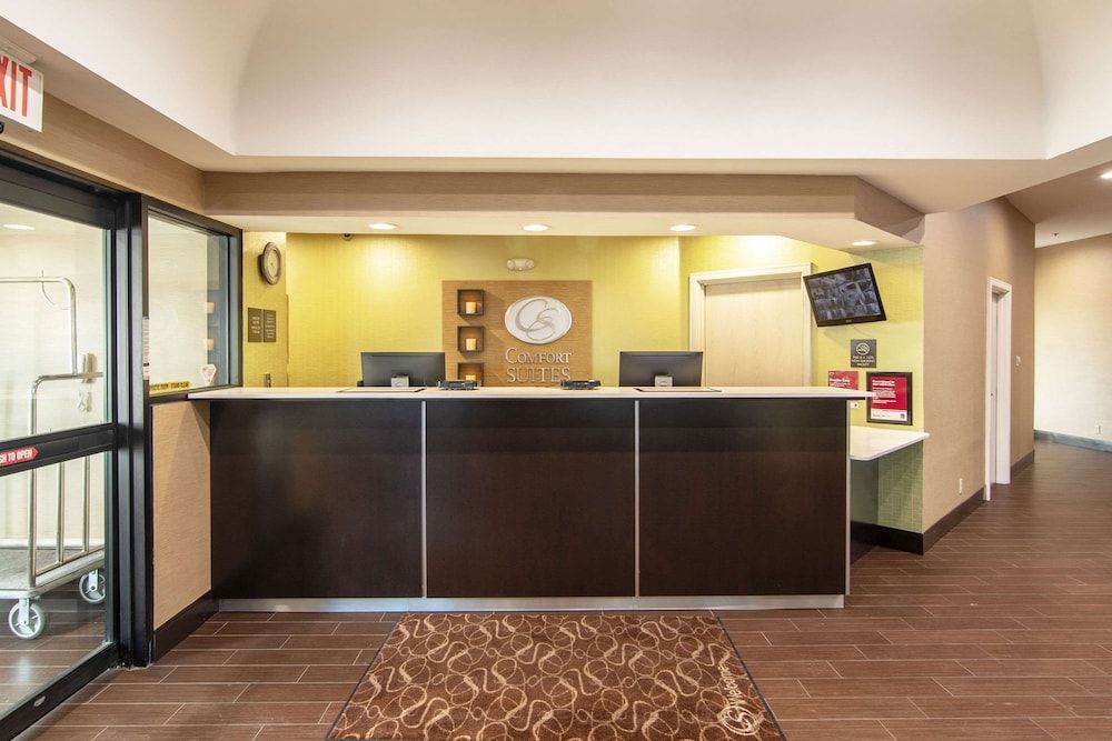 Comfort Suites NW Dallas Near Love Field 2