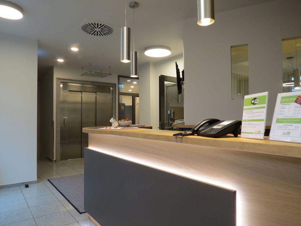 Hotel Neuthor 1
