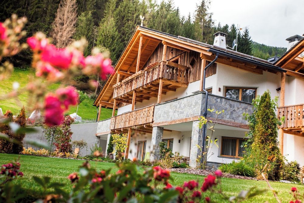 Alpine Mountain Chalet 1