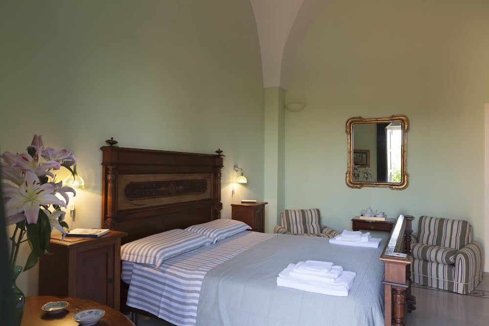 Villa Urso BedWine 1