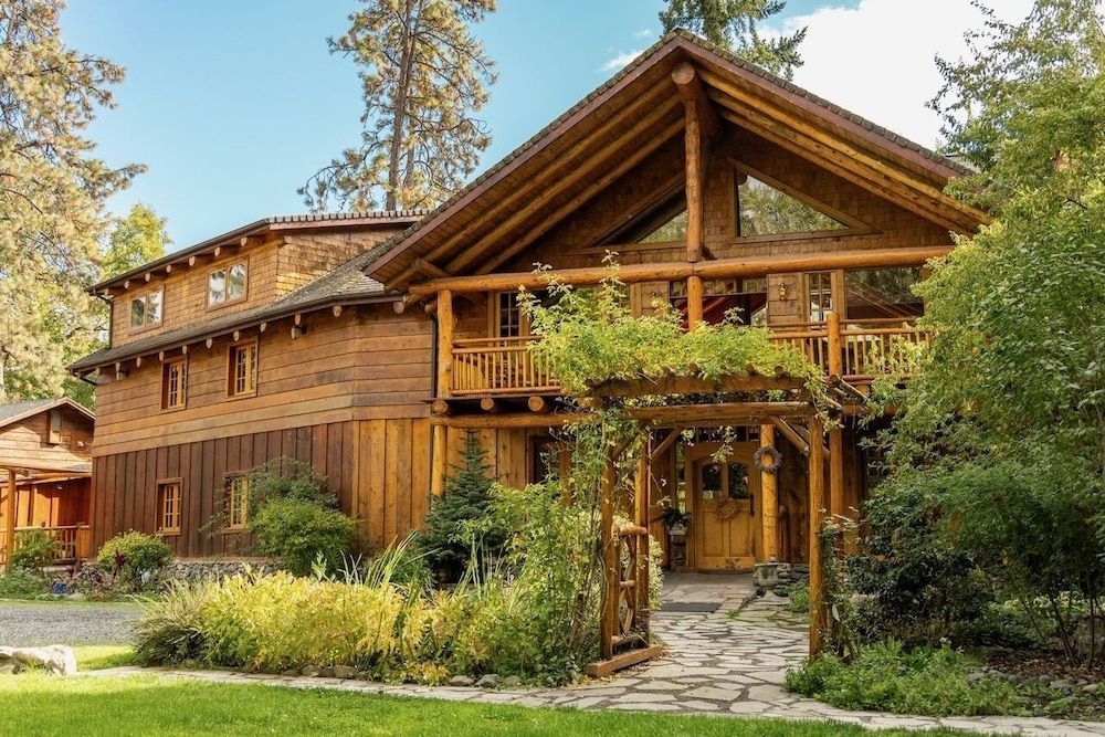 The Lindsay Lodge & Restaurant 1