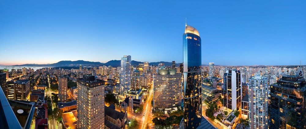 Sheraton Vancouver Wall Centre 1