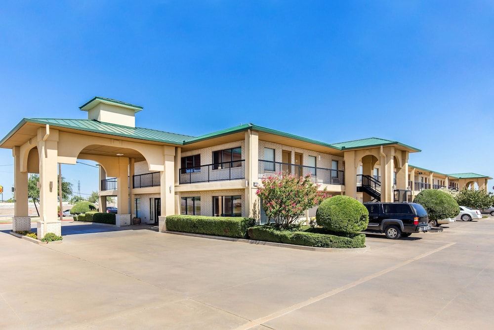 Quality Inn & Suites Abilene North 1