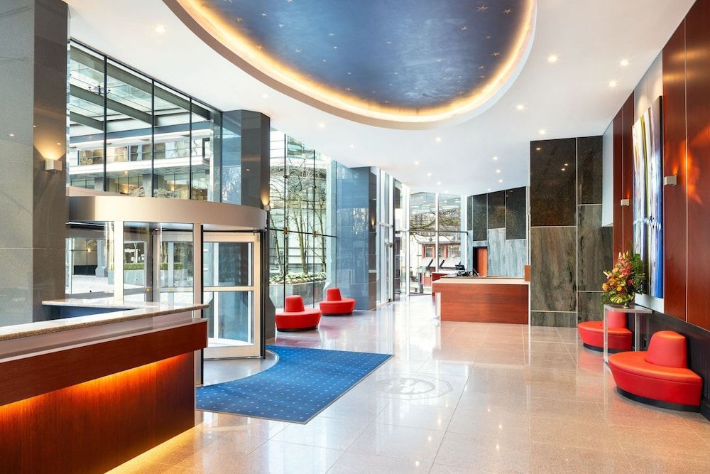 Sheraton Vancouver Wall Centre 2