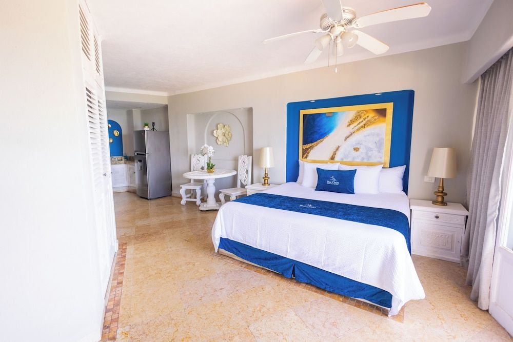Blue Chairs Beachfront Resort Puerto Vallarta Mexico - Adults Only 1