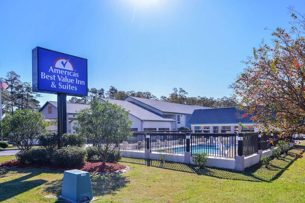 Americas Best Value Inn & Suites Bastrop 1