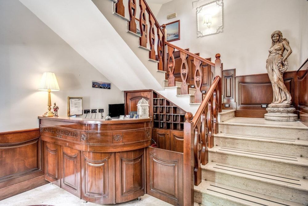 Garibaldi Suite 2